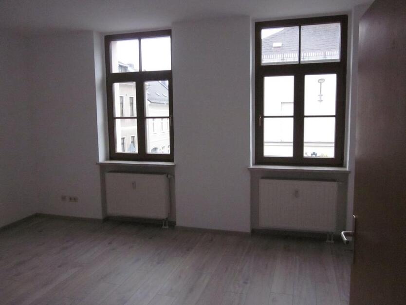 Schöne helle 3 Zimmer Wohnung, 1. OG, Küche mit Fenster, 75 qm