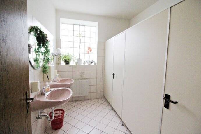 Gewerbeobjekt Hille - 2 Zimmer, 164 m&sup2;, 990&euro; | Angebot:20957312