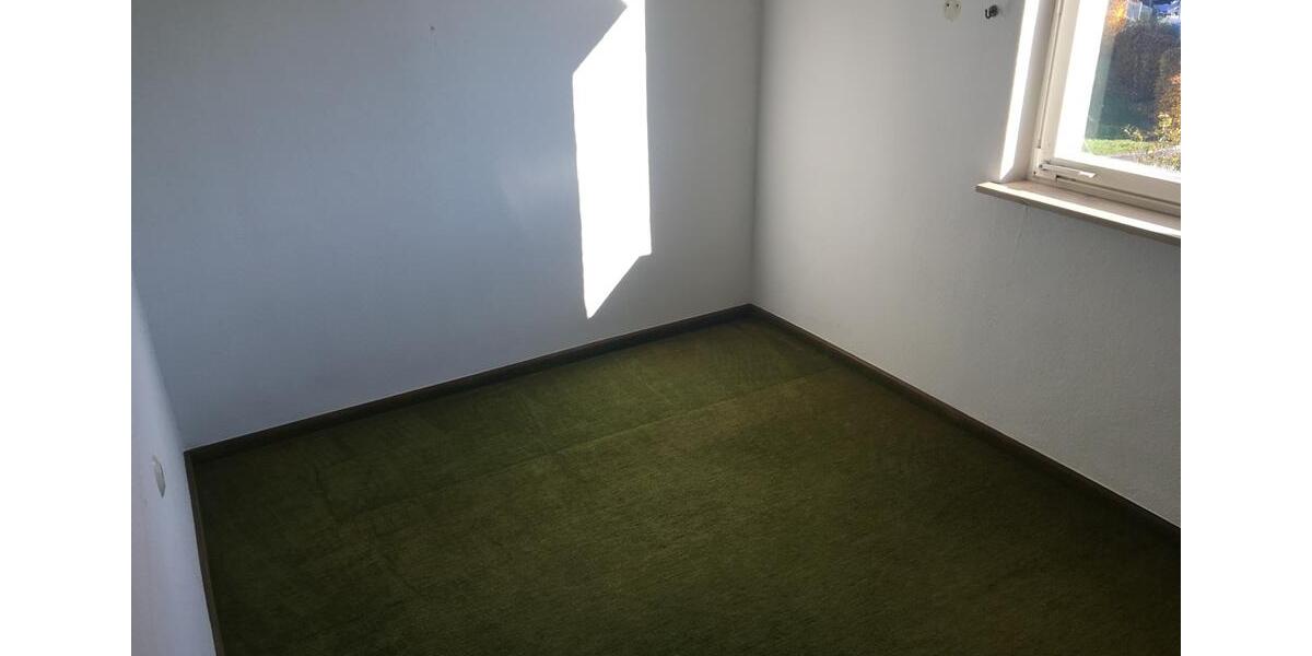 Etagenwohnung Ofterdingen - 4 Zimmer, 95 m&sup2;, 750&euro; | Angebot:25919110