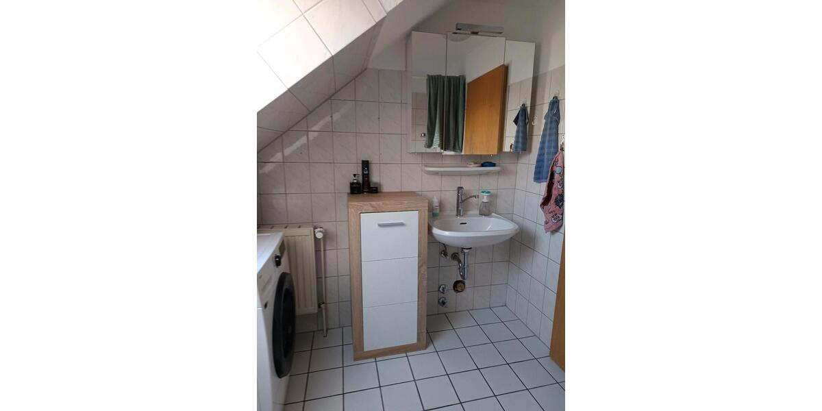 Dachgeschoßwohnung Hage - 4 Zimmer, 69 m&sup2;, 488&euro; | Angebot:25933168