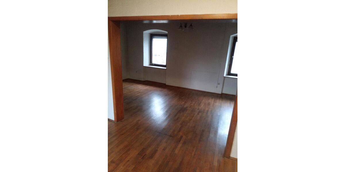 Ruhige Wohnung 95632 Wunsiedel Breitenbrunn grosser Balkon 4 zimmer