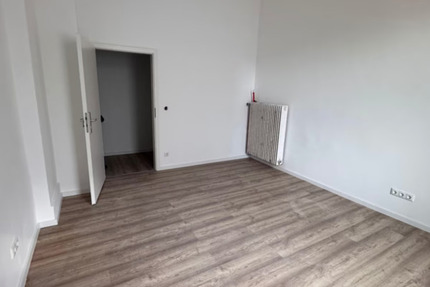 Lagerräume im ZENTRUM ab 16m² (10 EURm²) + optionaler Stellplatz zimmer