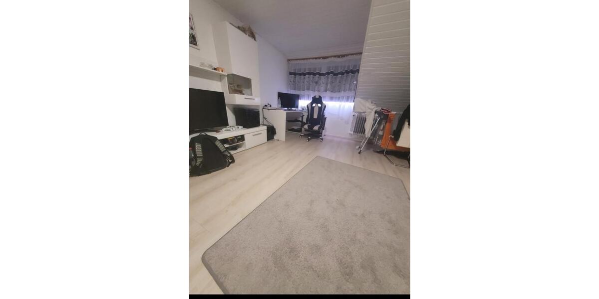 Dachgeschoßwohnung Dietenhofen - 3 Zimmer, 100 m&sup2;, 790&euro; | Angebot:26110037