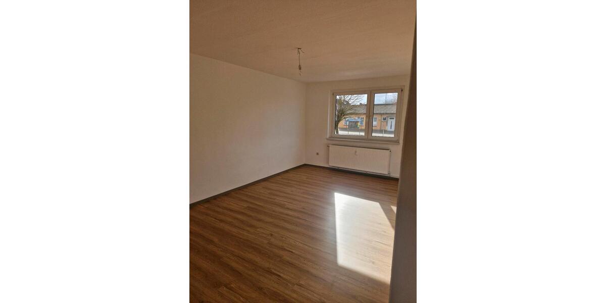 Erdgeschoßwohnung Salzwedel - 4 Zimmer, 76 m&sup2;, 450&euro; | Angebot:25652391