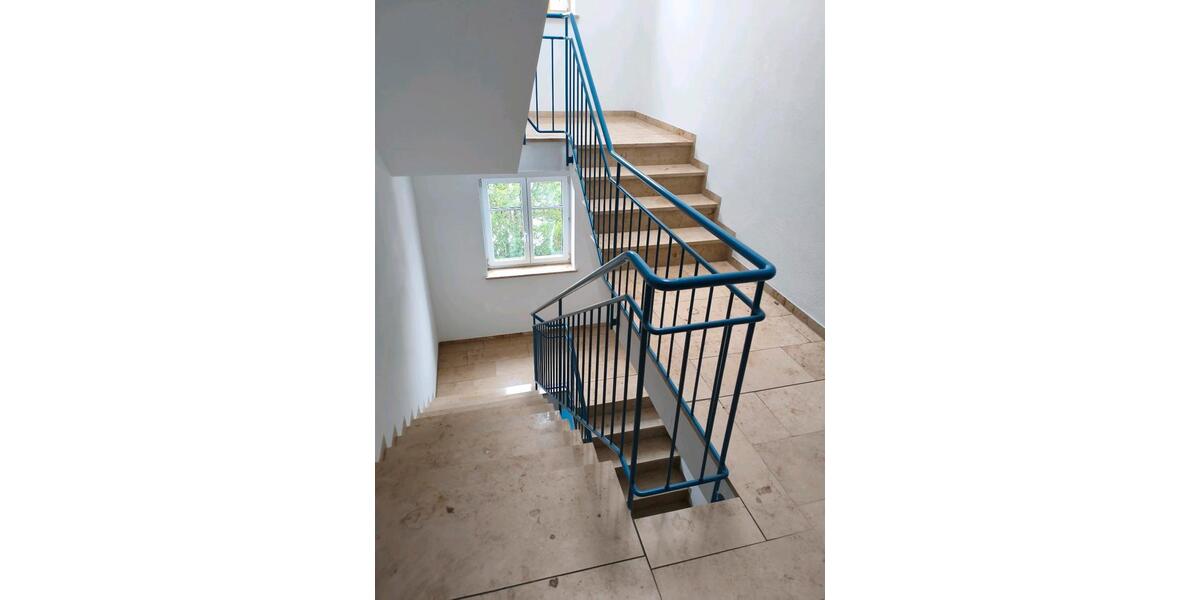 Etagenwohnung Weilheim in Oberbayern - 3 Zimmer, 76 m&sup2;, 1.100&euro; | Angebot:25168419