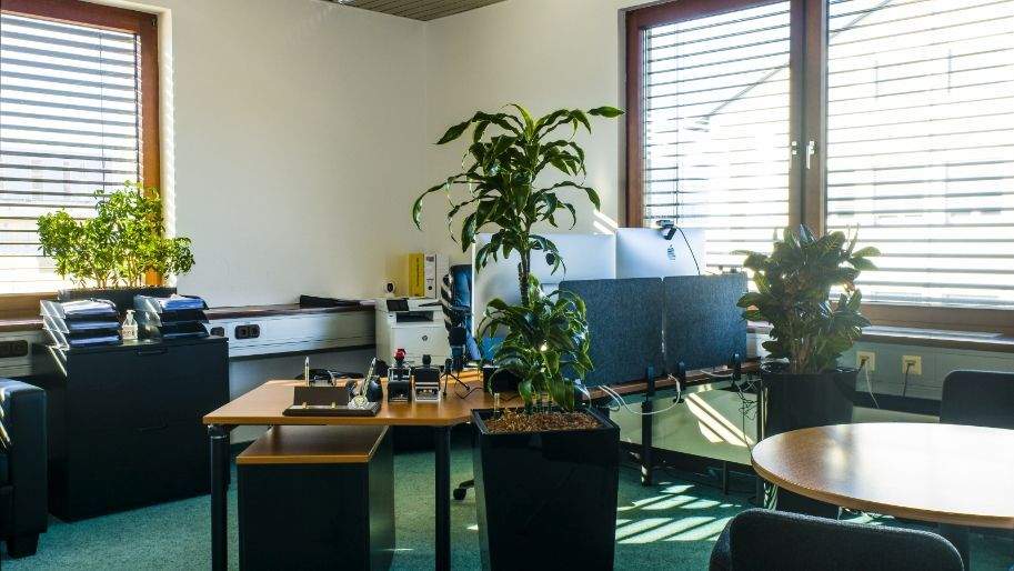 Gewerbeobjekt Esslingen am Neckar Pliensauvorstadt - 1.090&euro; | Angebot:25874798