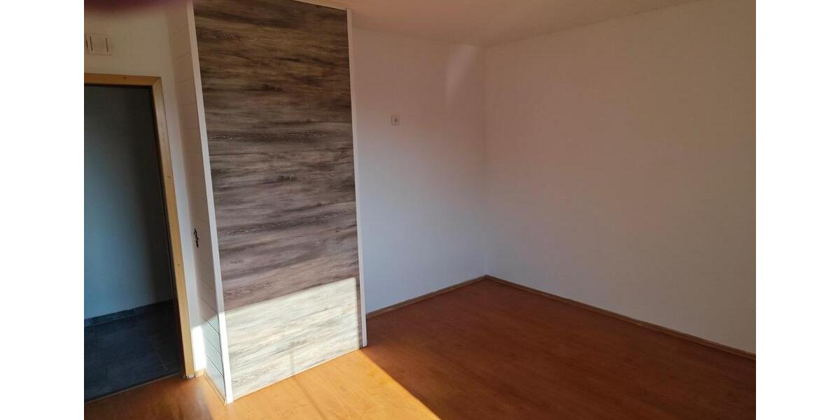 Erdgeschoßwohnung Colditz - 2 Zimmer, 40 m&sup2;, 300&euro; | Angebot:26125406