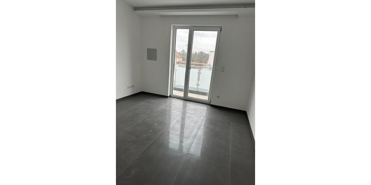 Etagenwohnung Mannheim Käfertal - 2 Zimmer, 65 m&sup2;, 1.000&euro; | Angebot:26705342