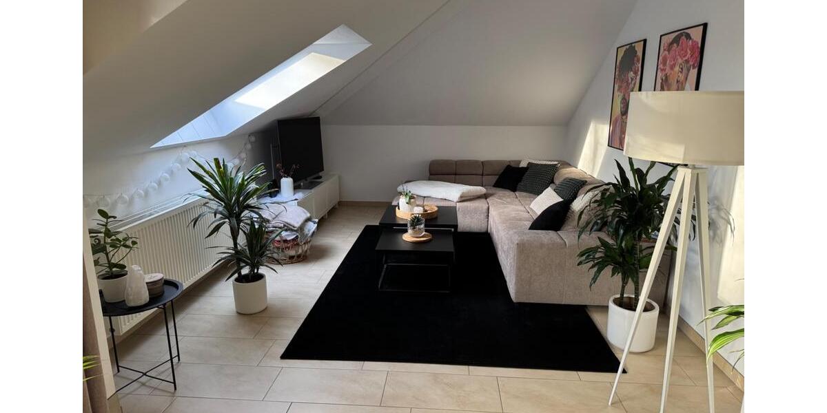 Dachgeschoßwohnung Gütersloh - 3.5 Zimmer, 89 m&sup2;, 950&euro; | Angebot:24814576