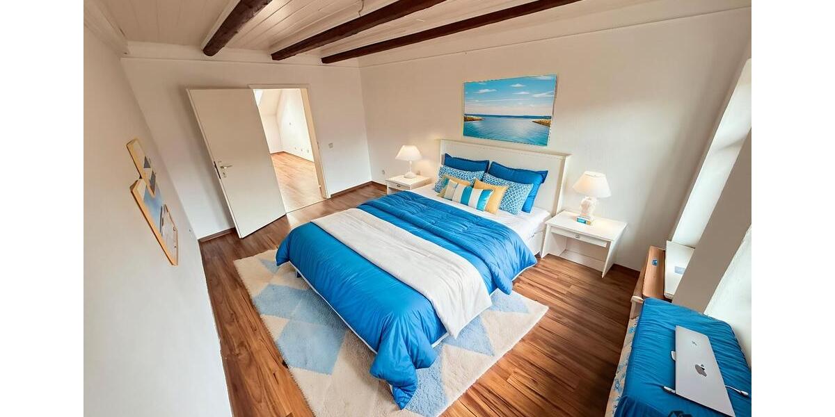 Dachgeschoßwohnung Weißenfels - 4 Zimmer, 111 m&sup2;, 595&euro; | Angebot:26031673