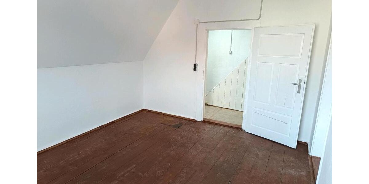 Etagenwohnung Röttenbach - 4 Zimmer, 65 m&sup2;, 400&euro; | Angebot:26121150