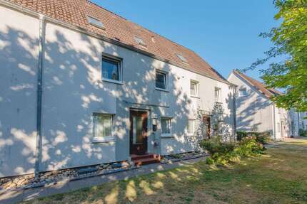 Wohnung zum Mieten in Itzehoe 302,67 € 42.63 m²