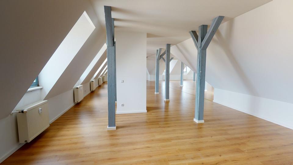 Etagenwohnung Torgau - 1 Zimmer, 145 m&sup2;, 995&euro; | Angebot:26300859