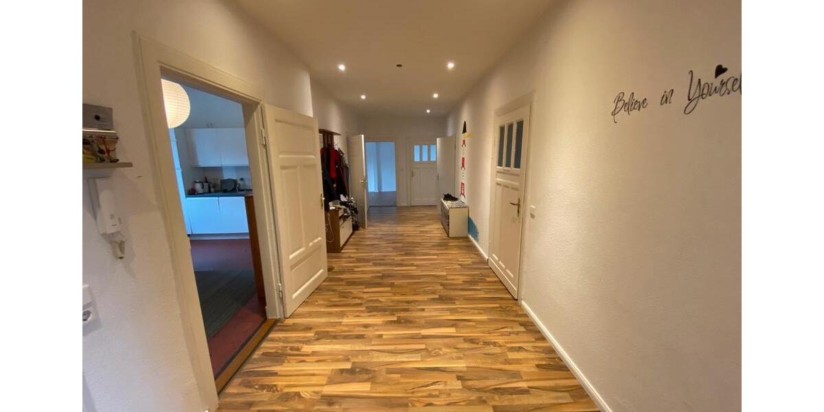 Etagenwohnung Wilhelmshaven - 5 Zimmer, 166 m&sup2;, 1.350&euro; | Angebot:26364214