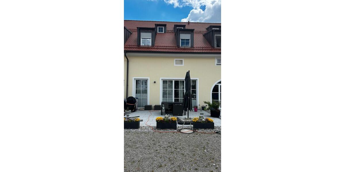 Etagenwohnung Adelzhausen - 5 Zimmer, 151 m&sup2;, 1.950&euro; | Angebot:26682590