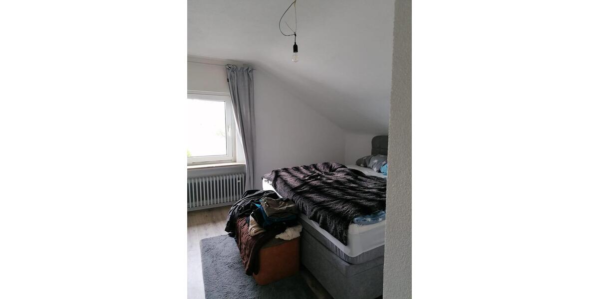 Dachgeschoßwohnung Schwaigern - 3.5 Zimmer, 70 m&sup2;, 850&euro; | Angebot:26539882
