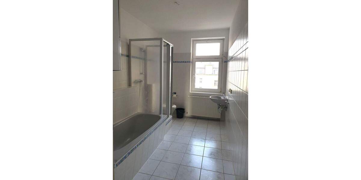Etagenwohnung Markkleeberg - 4 Zimmer, 100 m&sup2;, 1.000&euro; | Angebot:25037996