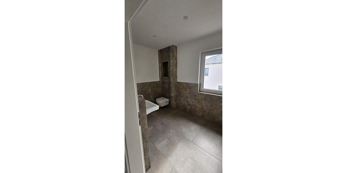 Mehrfamilienhaus, Wohnhaus Zossen Nächst Neuendorf - 4 Zimmer, 138 m&sup2;, 2.055&euro; | Angebot:25746608