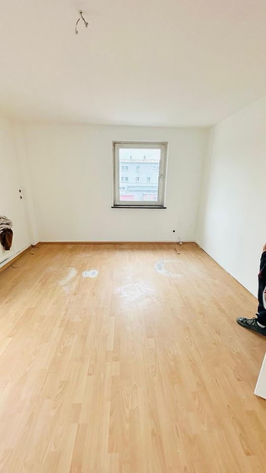 1 Zimmer in 4er WG ab sofort in RathHeumar Köln zimmer