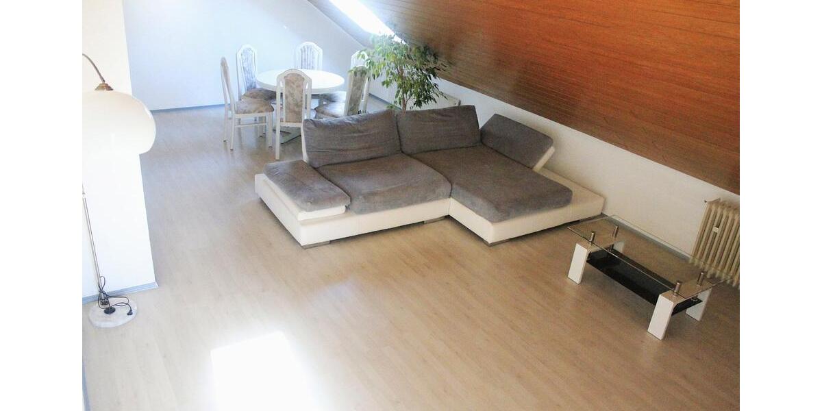 Dachgeschoßwohnung Riegelsberg - 3 Zimmer, 100 m&sup2;, 650&euro; | Angebot:26688709