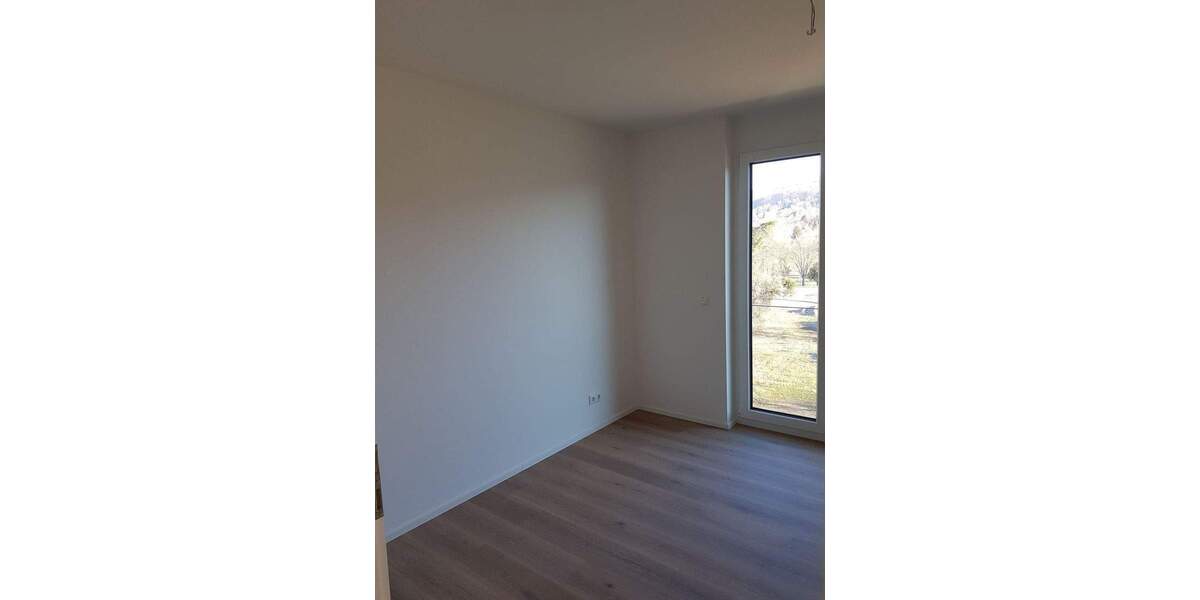 Etagenwohnung Weil am Rhein - 3 Zimmer, 93 m&sup2;, 1.525&euro; | Angebot:25703784