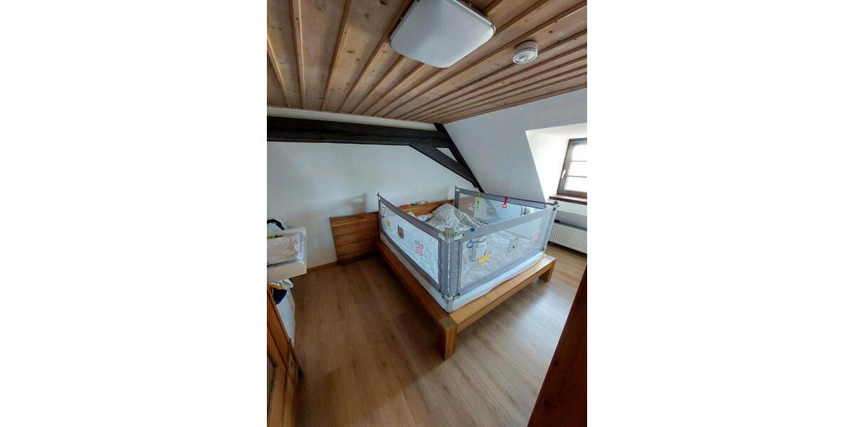 Dachgeschoßwohnung Gernsbach - 3 Zimmer, 68 m&sup2;, 1.000&euro; | Angebot:25540104