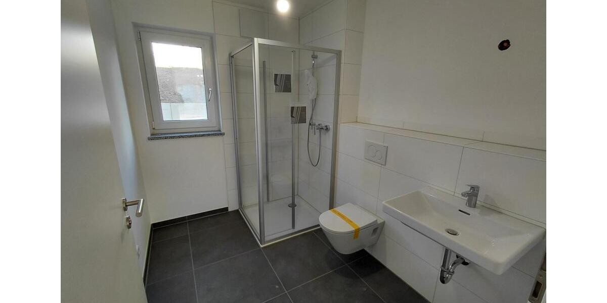 Erdgeschoßwohnung Regensburg Gallingkofen - 3 Zimmer, 74 m&sup2;, 1.300&euro; | Angebot:25370344