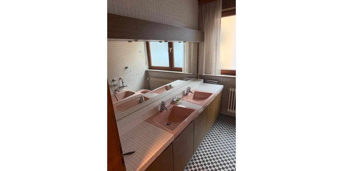Etagenwohnung Neumarkt in der Oberpfalz Altenhof - 1 Zimmer, 14 m&sup2;, 450&euro; | Angebot:26122438