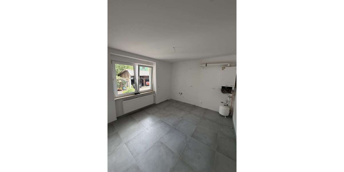 Etagenwohnung Landstuhl - 2 Zimmer, 77 m&sup2;, 750&euro; | Angebot:27004113