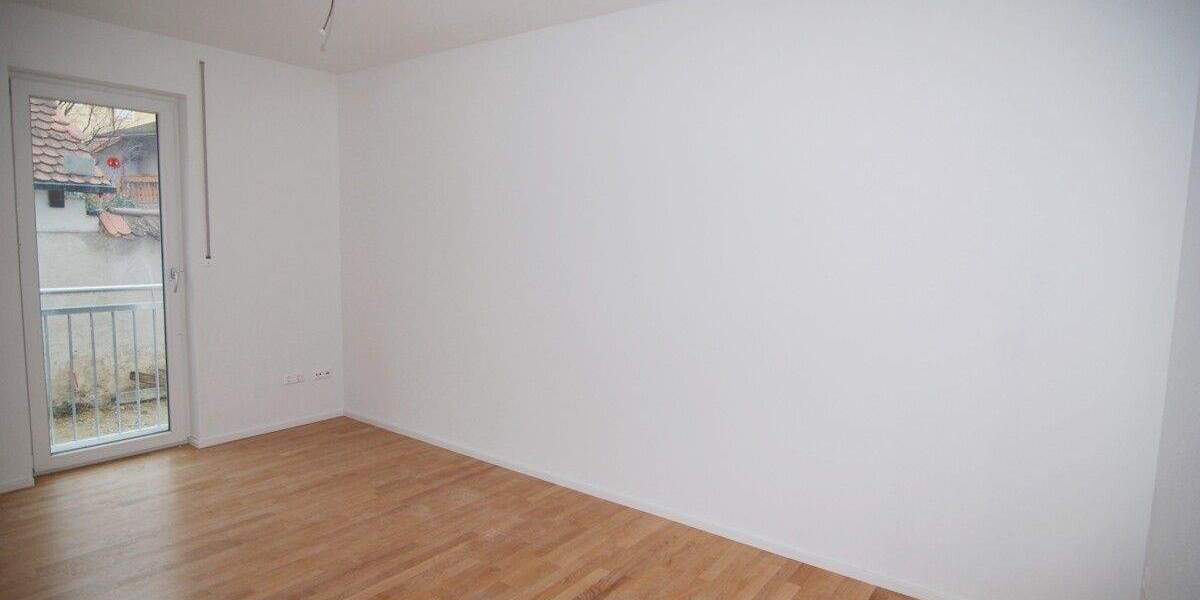 Etagenwohnung Landshut Altstadt - 3 Zimmer, 80 m&sup2;, 1.050&euro; | Angebot:25210062