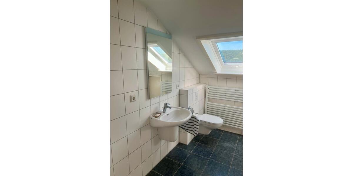 Dachgeschoßwohnung Niefern-Öschelbronn Öschelbronn - 3 Zimmer, 82 m&sup2;, 1.150&euro; | Angebot:26585722