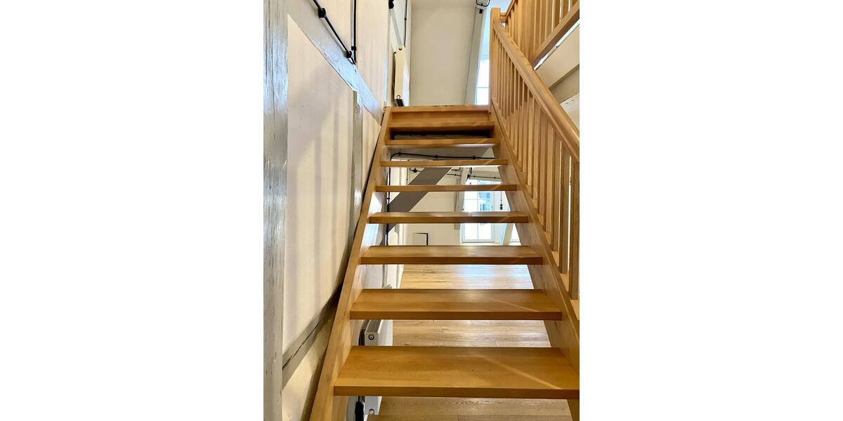 Dachgeschoßwohnung Hann. Münden - 2 Zimmer, 164 m&sup2;, 1.970&euro; | Angebot:22590885