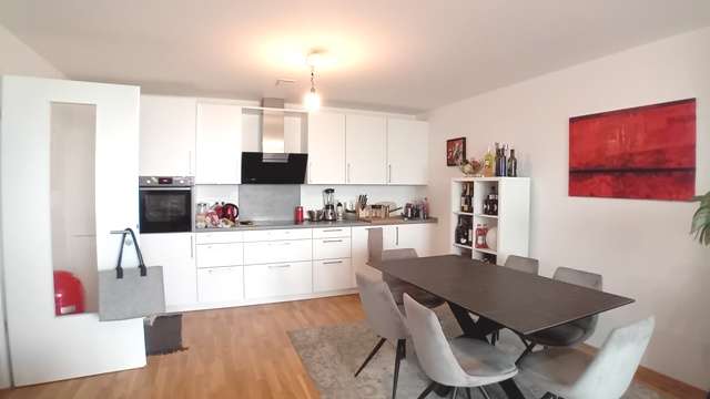 Etagenwohnung München Trudering-Riem - 3.5 Zimmer, 97 m&sup2;, 2.200&euro; | Angebot:26869904