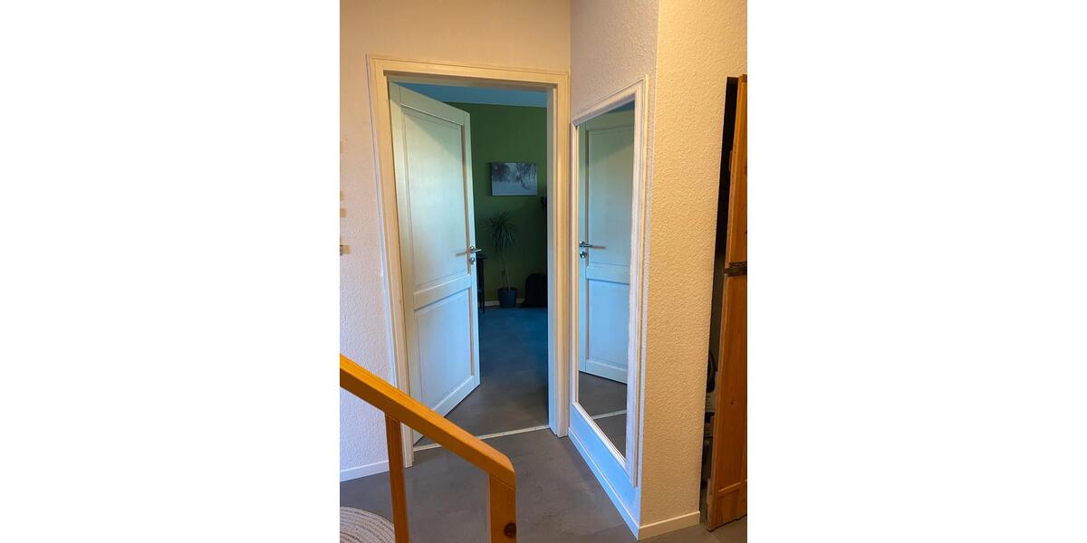 Dachgeschoßwohnung Lemgo - 4 Zimmer, 85 m&sup2;, 730&euro; | Angebot:26374142