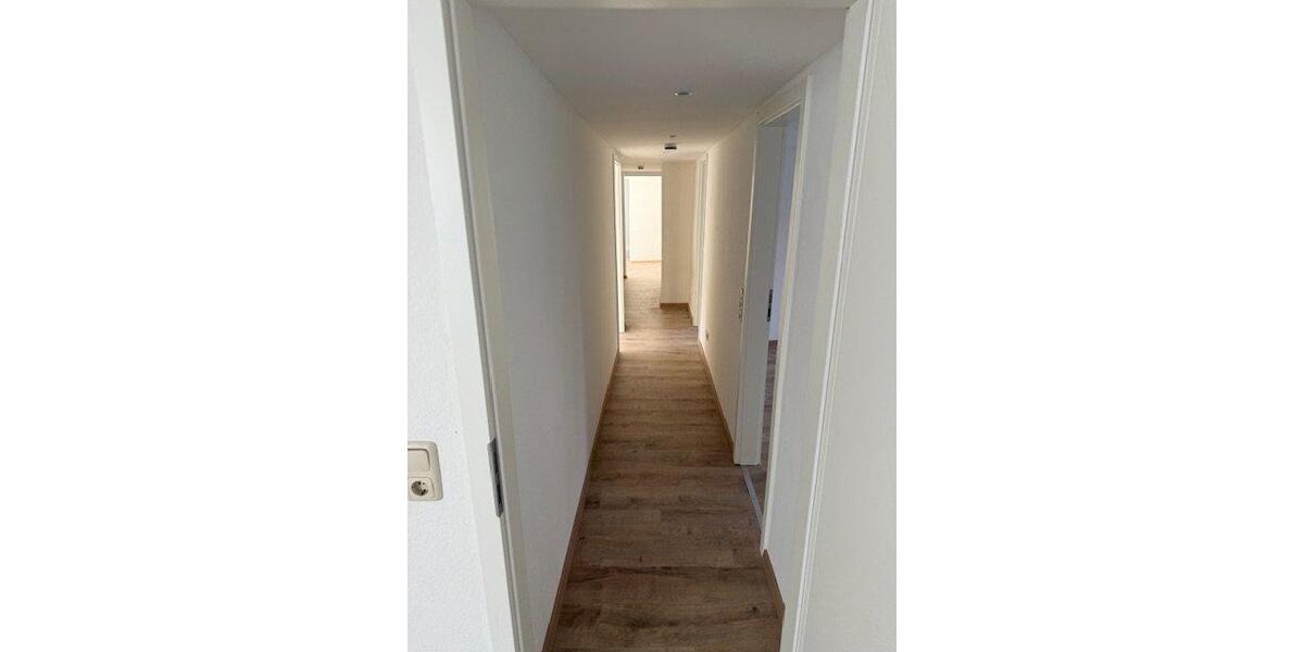 Wohnen auf Zeit Flensburg - 5 Zimmer, 120 m&sup2;, 1.600&euro; | Angebot:26633489