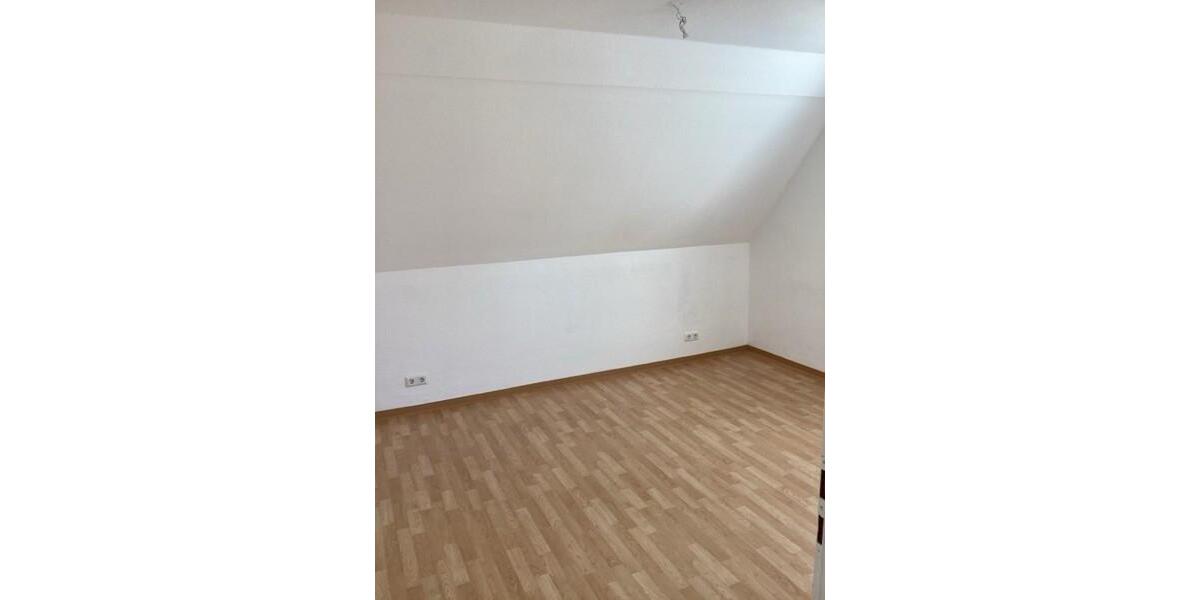 Dachgeschoßwohnung Heiligenhaus - 3.5 Zimmer, 58 m&sup2;, 634&euro; | Angebot:24635094