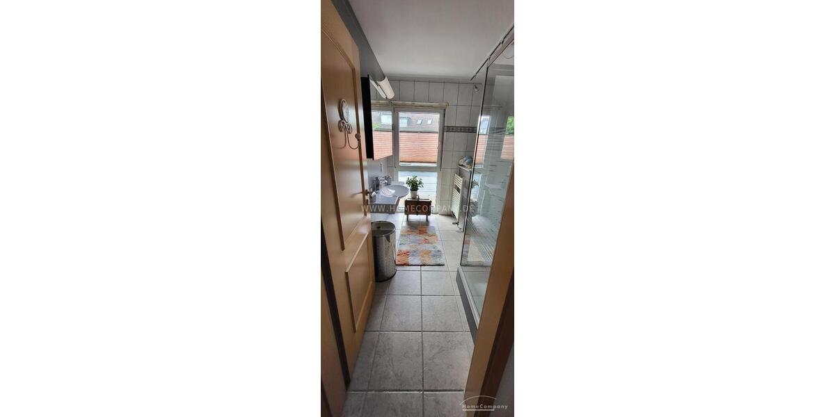 Möblierte 2-Zimmer-Wohnung mit Dachterrasse in Köln-Holweide! 2.5 zimmer