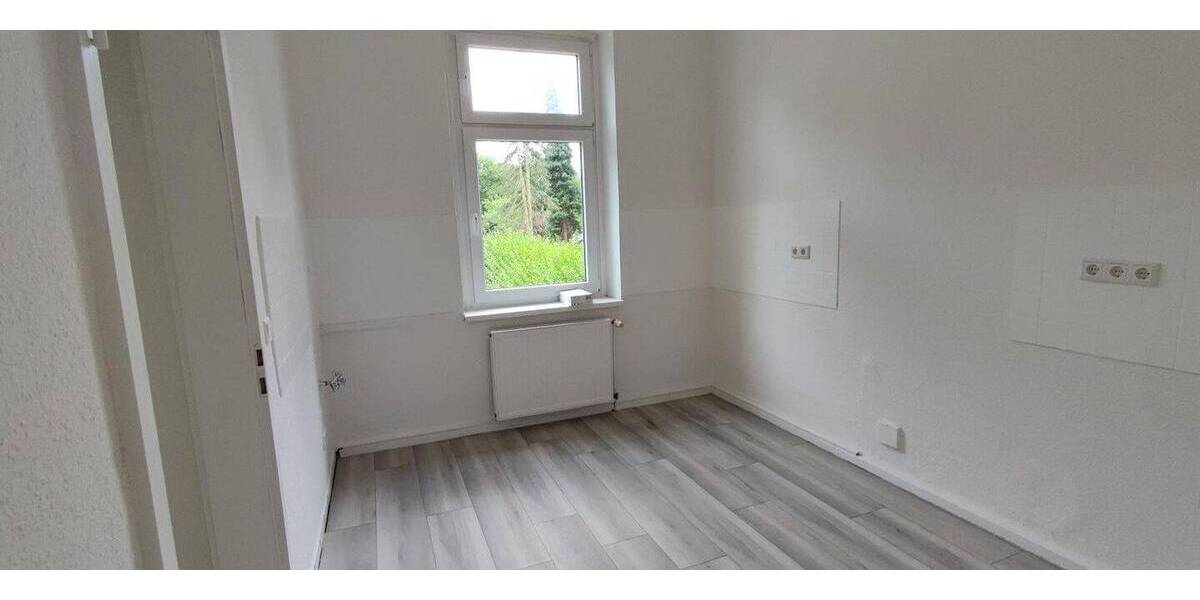 Etagenwohnung Oberhausen Buschhausen - 3 Zimmer, 88 m&sup2;, 1.000&euro; | Angebot:26037047