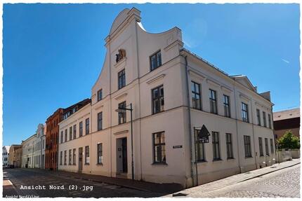 Wohnung Güstrow - 4 Zimmer, 122 m&sup2;, 1.165&euro; | Angebot:25167896