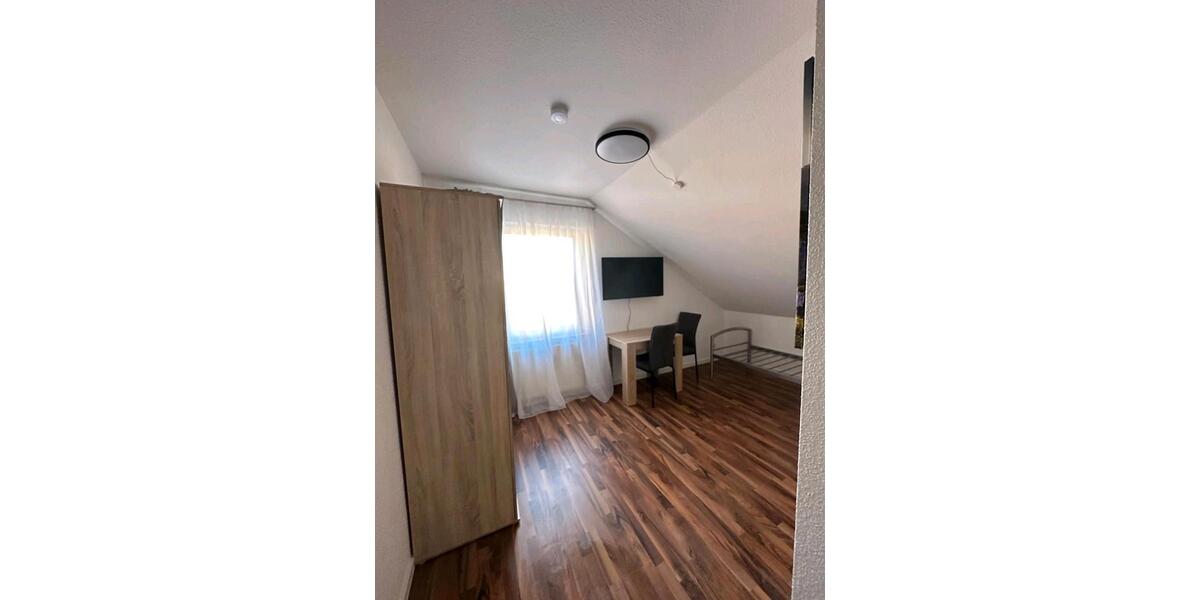 Wohnen auf Zeit Heinsberg - 3 Zimmer, 80 m&sup2;, 600&euro; | Angebot:24698429