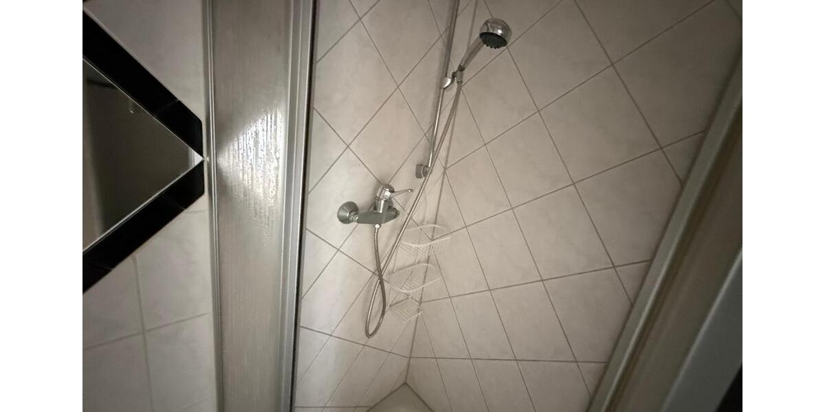 Dachgeschoßwohnung Greiz - 3 Zimmer, 65 m&sup2;, 325&euro; | Angebot:26070754