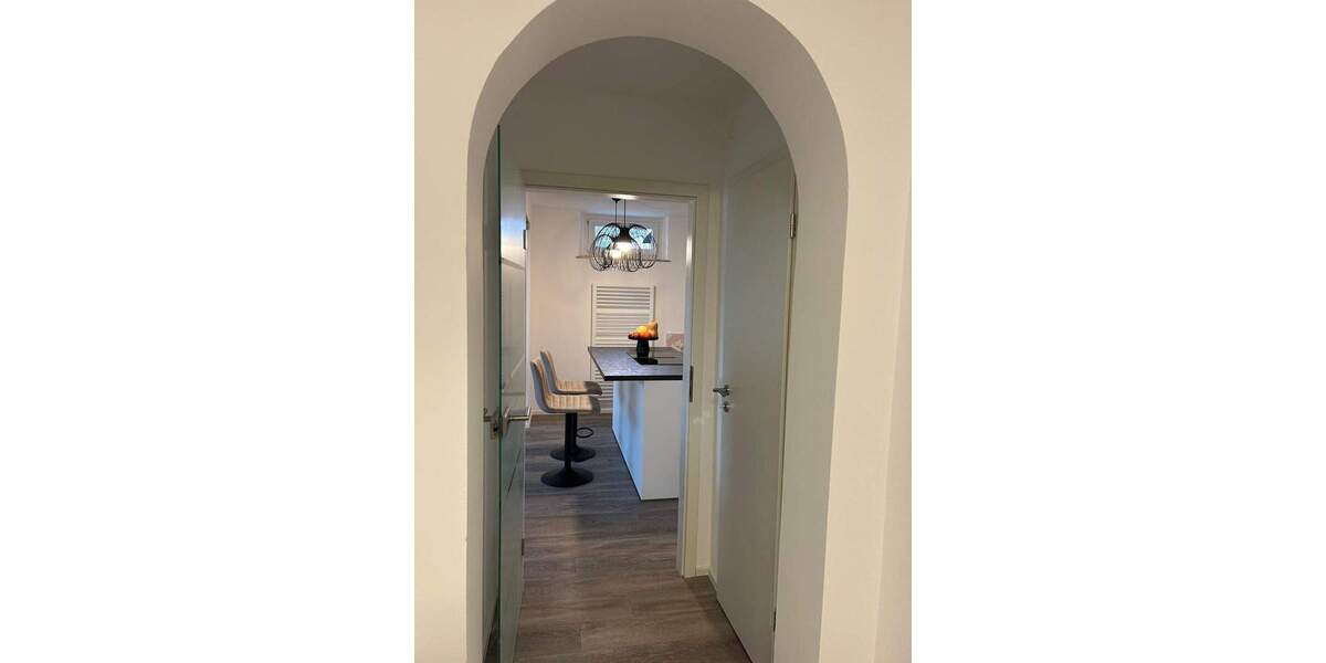 Möbilierte 2 Zimmer Wohnung mit Balkon u. Fahrstuhl in zentraler Lage in Bad Sobernheim zu vermieten 2 zimmer