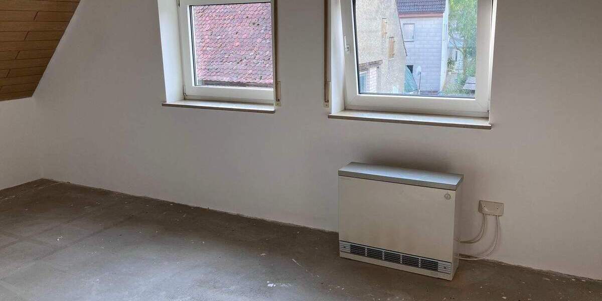 Renovierte 3-Zi.-DGW mit Gartenanteil - 91056 Erlangen-Hüttendorf 3 zimmer