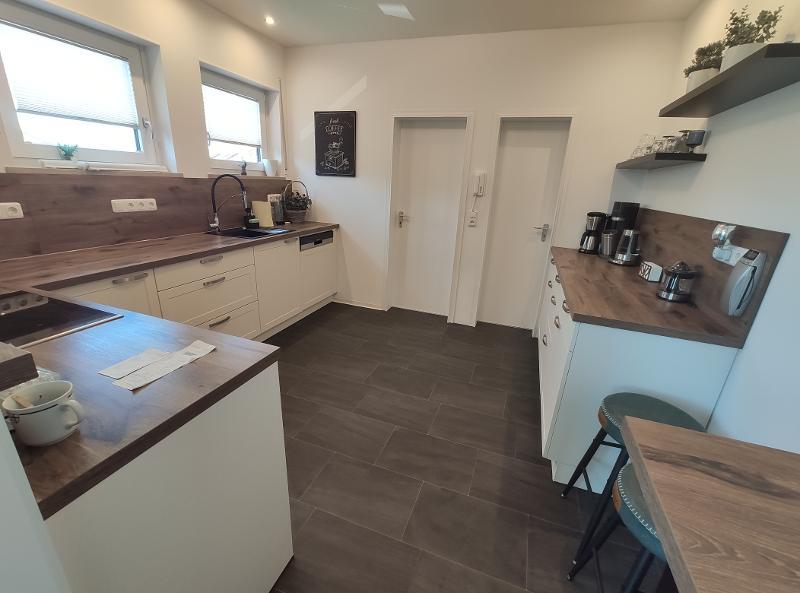 5 Zi. OG Wohnung mit Gartennutzung, Balkon und Garage 5 zimmer