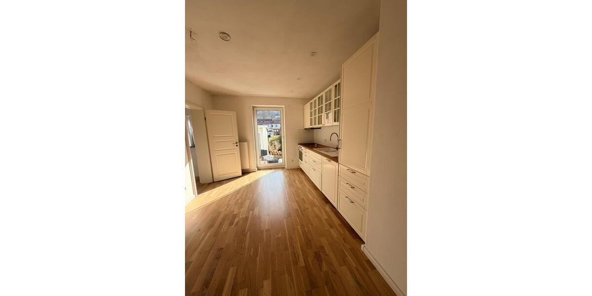 Erdgeschoßwohnung Zella-Mehlis Mehlis - 3 Zimmer, 80 m&sup2;, 890&euro; | Angebot:25843834