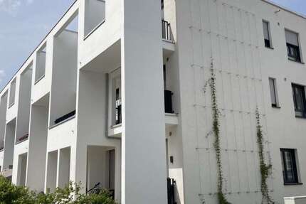 Wohnung Wolfsburg - 2 Zimmer, 82 m&sup2;, 900&euro; | Angebot:26665510