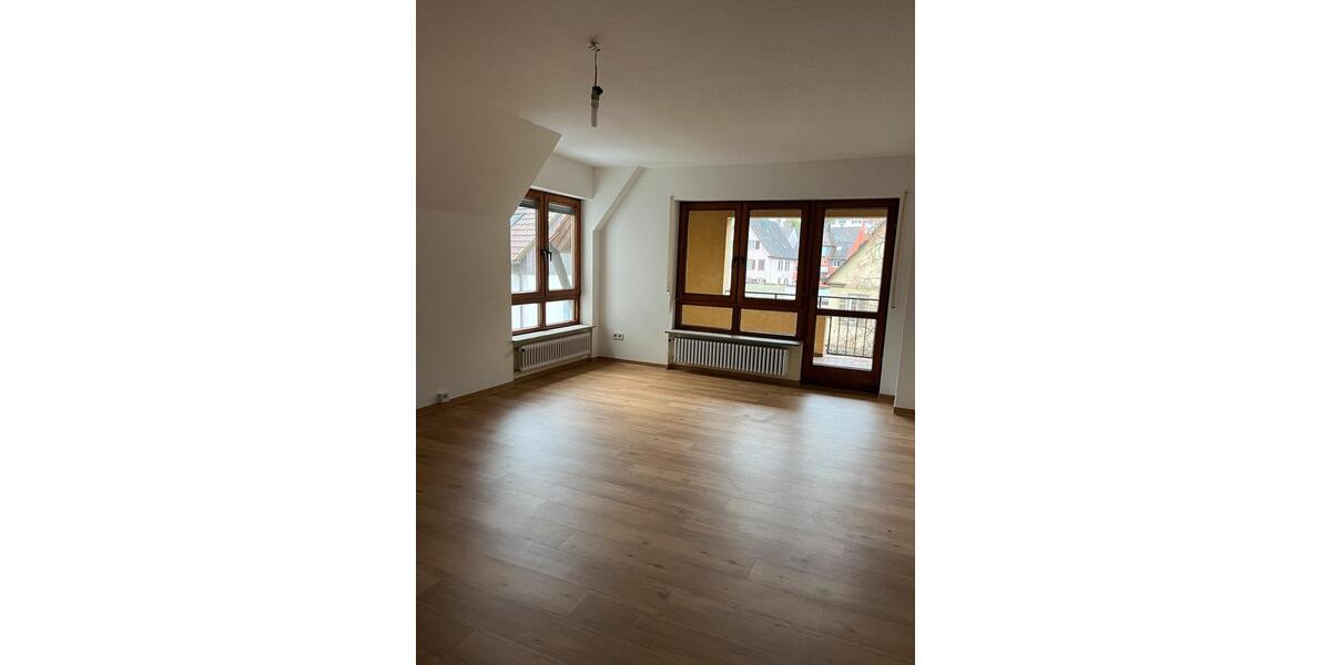 Etagenwohnung Altensteig - 2 Zimmer, 79 m&sup2;, 850&euro; | Angebot:23790365