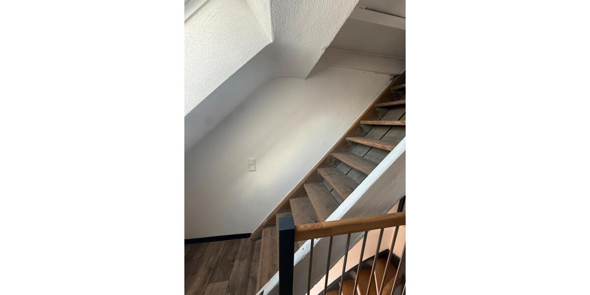 Einfamilienhaus Kleinkahl - 5.5 Zimmer, 140 m&sup2;, 1.250&euro; | Angebot:26614467