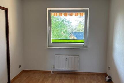 Freies WG-Zimmer in Altwarmbüchen in Dreier-WG zimmer