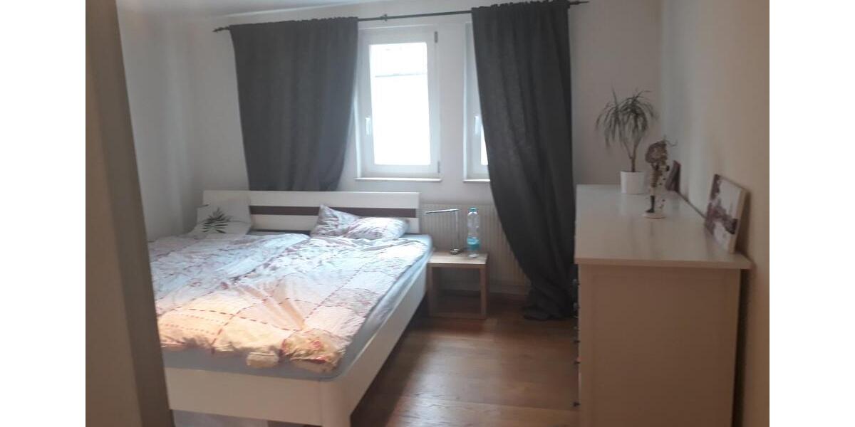 Doppelhaushälfte Wertheim - 7 Zimmer, 190 m&sup2;, 1.250&euro; | Angebot:26521744